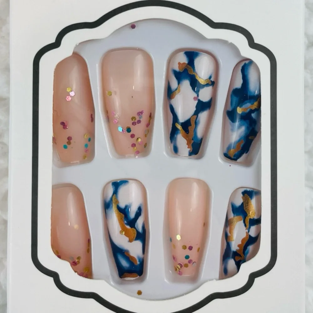 (NIB) Bundle of 4 Variety Press On Nails - Picture 6 of 12